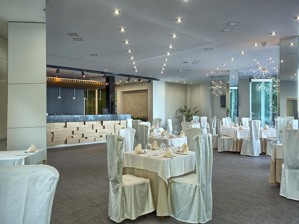 Luna Hotel 4*