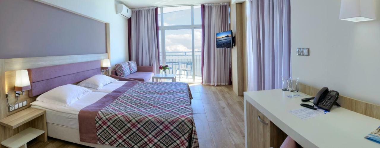 Luna 4* Goldstrand
