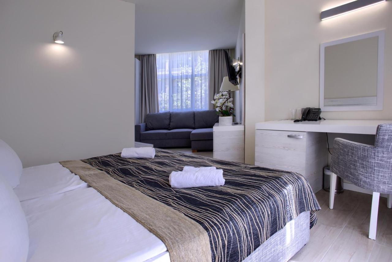 Luna 4* Golden Sands