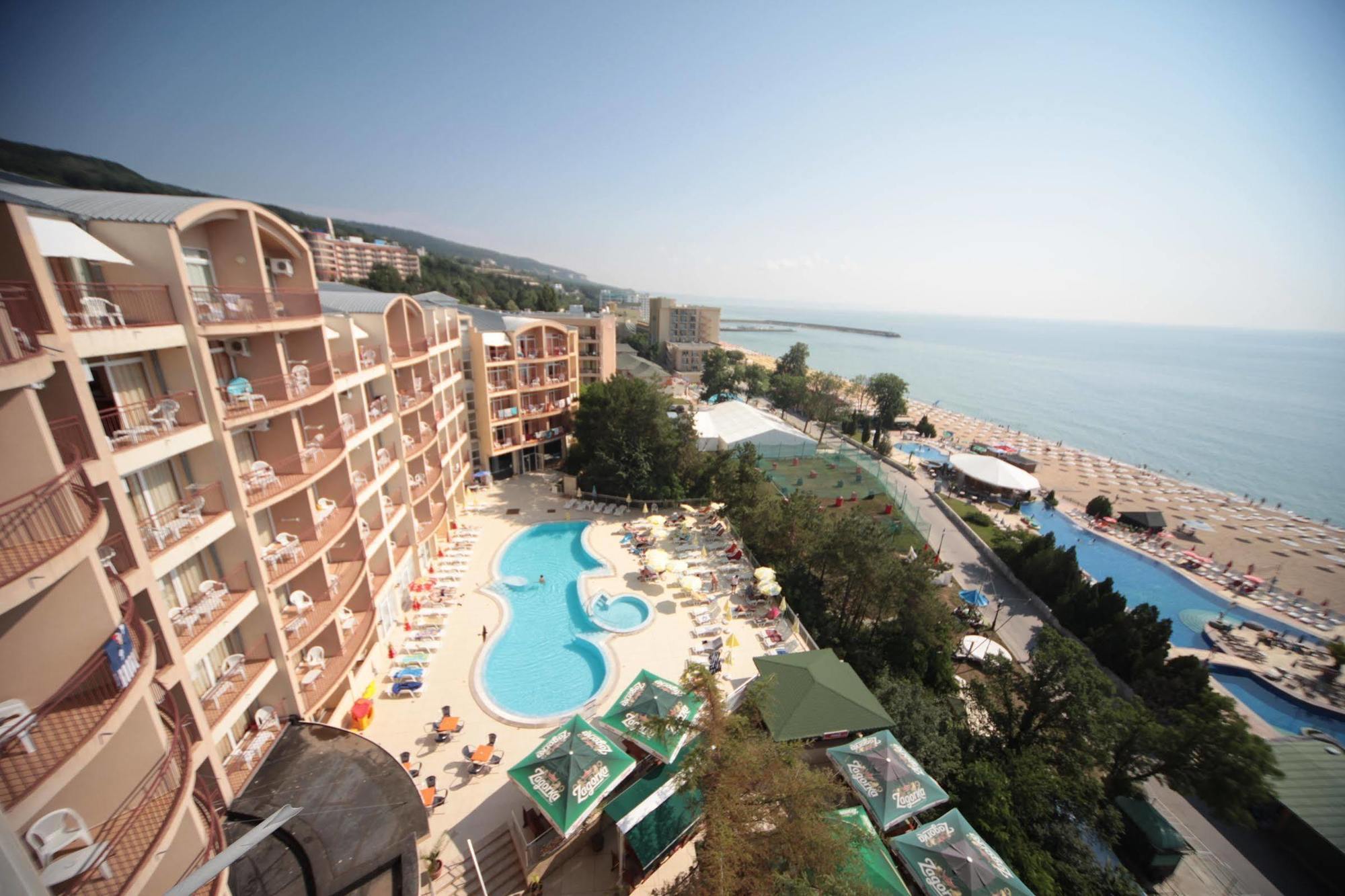 Luna 4* Golden Sands