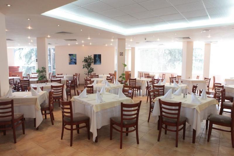 Luna 4* Golden Sands
